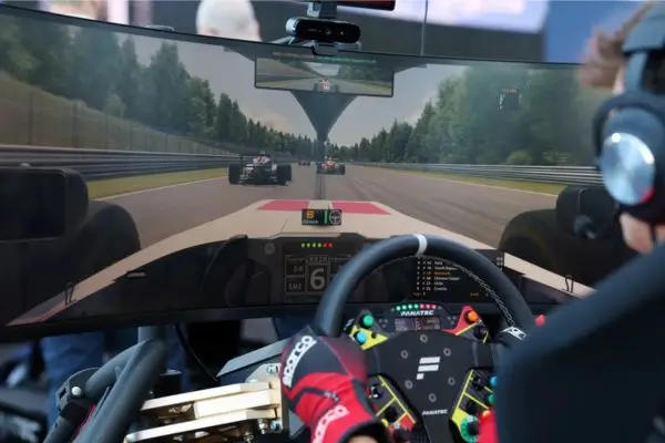 Основы виртуальных гонок Sim Racing